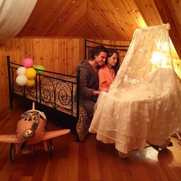 После ДНК-теста выяснилось, что Прохор Шаляпин не является отцом ребенка Анны Калашниковой После ДНК-теста выяснилось, что Прохор Шаляпин не является отцом ребенка Анны Калашниковой