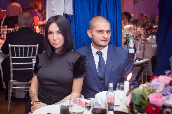 Рэп-исполнитель Dino MC 47 с супругой Мариной