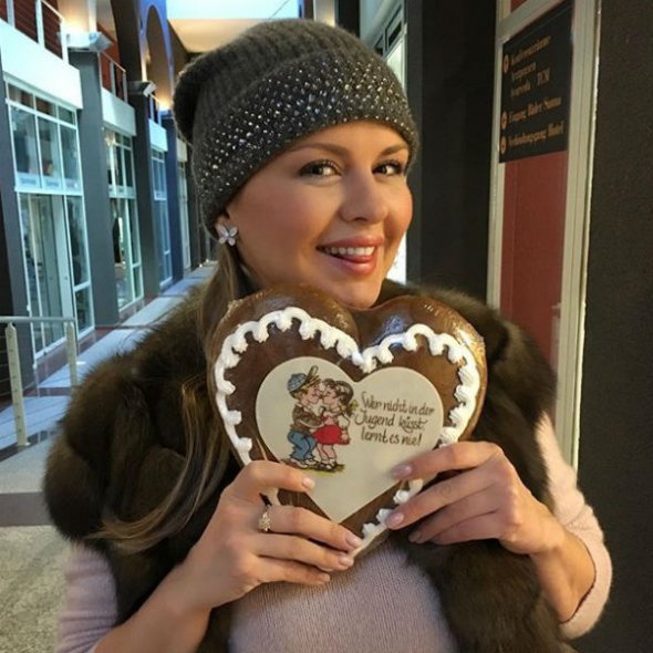 Анна Семенович тайно вышла замуж?!