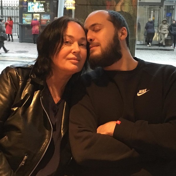 Лариса Гузеева с сыном Георгием Толордавой Лариса Гузеева с сыном Георгием Толордавой