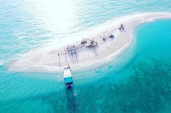 Изабели Фонтана в третий раз вышла замуж