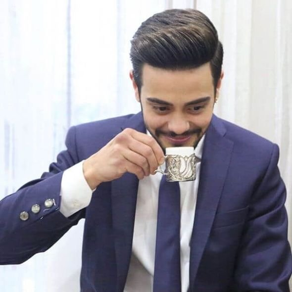 В 2015 году актер Рузгар Эркочлар сменил пол, став мужчиной В 2015 году актер Рузгар Эркочлар сменил пол, став мужчиной