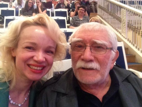 Джигарханян со своей третье женой Виталиной