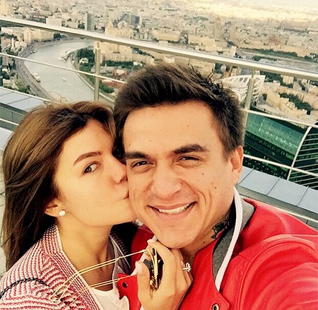 Влад Топалов и Ксения Данилина обручились Влад Топалов и Ксения Данилина обручились