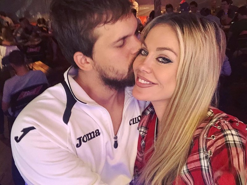 Таня Терешина со своим женихом Олегом