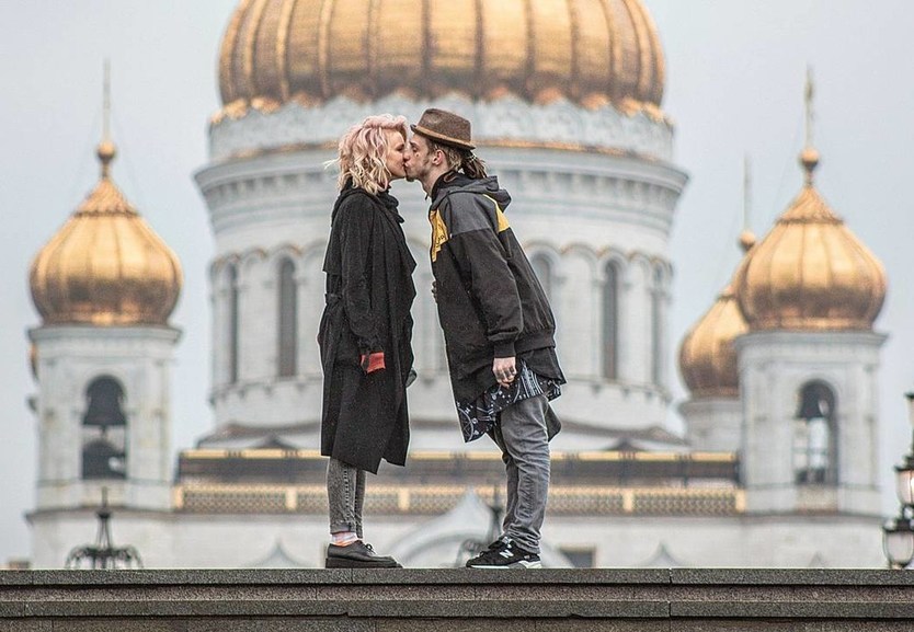 Ирина Тонева и Алексей Брижа тайно поженились в конце апреля Ирина Тонева и Алексей Брижа тайно поженились в конце апреля