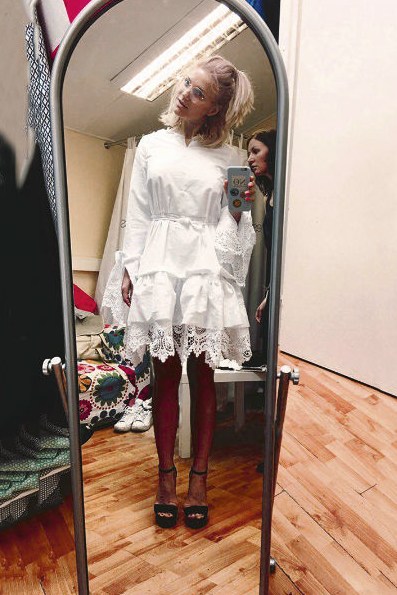 Ирина Тонева в своем свадебном платье Ирина Тонева в своем свадебном платье