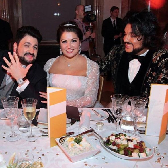 свадебный банкет Нетребко и Эйвазова в исторических интерьерах дворца Лихтенштейнов