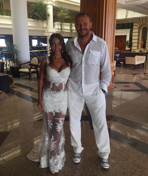 Беркова и Стоянов на банкете после венчания Беркова и Стоянов на банкете после венчания