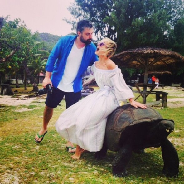 медовый месяц Полины Гагариной и Дмитрия Исхакова на Сейшелах медовый месяц Полины Гагариной и Дмитрия Исхакова на Сейшелах