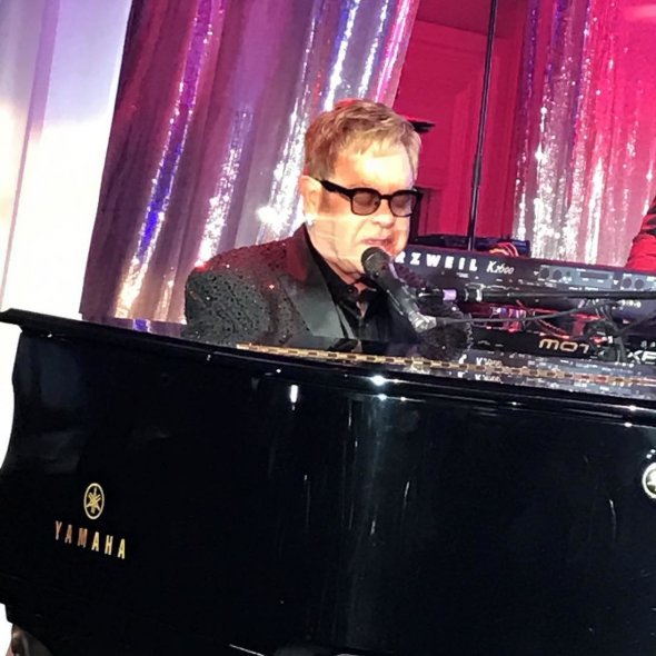 Не обошлось и без поздравления Сэра Элтона Джона