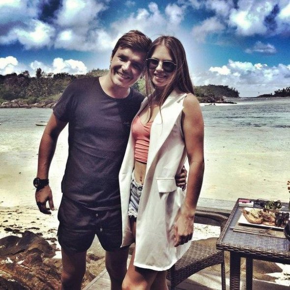 Победители конкурса «Свадьба на миллион»: Кузин и Александра Артемова Победители конкурса «Свадьба на миллион»: Кузин и Александра Артемова