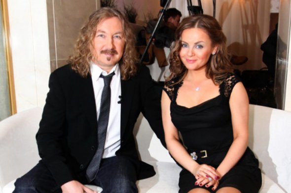 Игорь Николаев и Юлия Проскурякова отмечают чугунную свадьбу