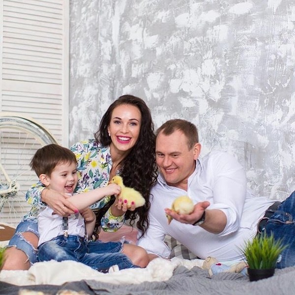 Степан Меньщиков с женой Евгенией и сыном Иваном