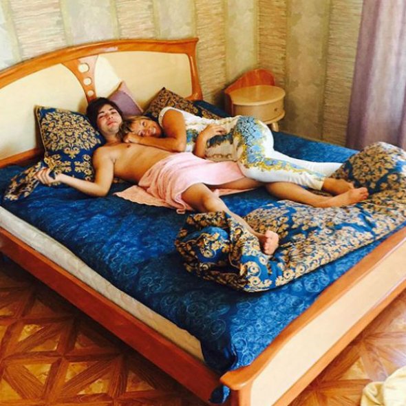 Лариса Копенкина со своим новым возлюбленным Юрием Шараповым