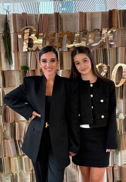 Ксения Бородина с дочкой отмечают выпускной