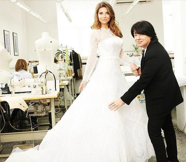 Свадебное платье Галине Юдашкиной шьет её знаменитый отец