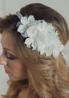 Цветок на голову C64544