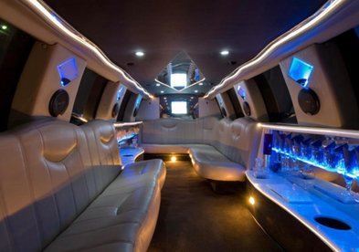 Лимузин на свадьбу № Л2080 - Компания Сергея Семака Лимо-Клуб