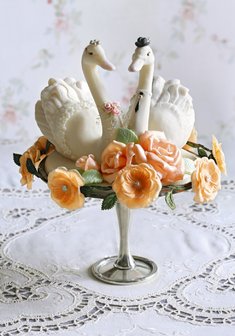 «Фигура  СВАДЕБНЫЕ ЛЕБЕДИ»