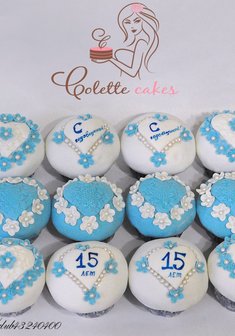 «Бело-голубые капкейки»