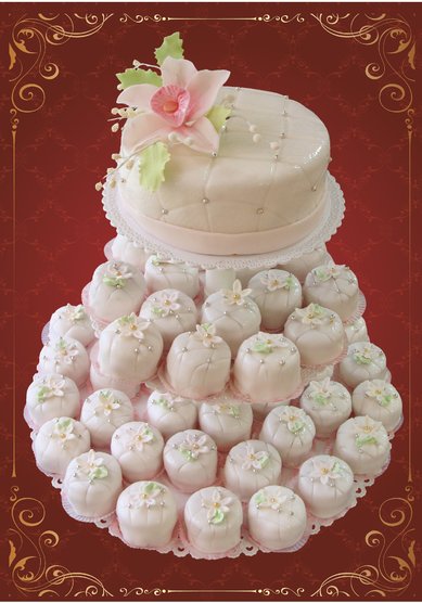 Торт на свадьбу Торт из пирожных Рошфорд с орхидеей (К10655) - Кондитерская Клубничка