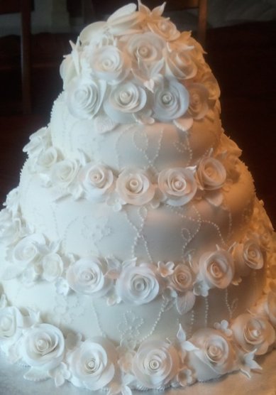 Свадебный торт Белые розы №922 (I41132) - Компания Iris Delicia