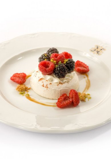 Торт на свадьбу Анна Павлова (Н45863) - Кондитерская при гостинице Националь