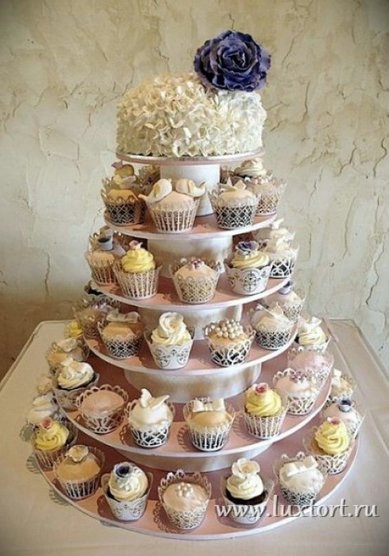 Торт на свадьбу 69-Л52505 - Кондитерская ЛюксТорт