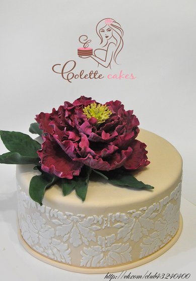 Свадебный торт Бордовый пион (C65258) - Компания Colette Cakes