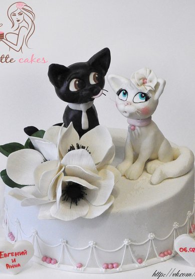 Свадебный торт Коты, анемоны (C65262) - Компания Colette Cakes