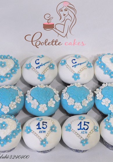 Свадебный торт Бело-голубые капкейки (C65266) - Компания Colette Cakes