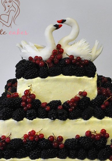 Торт на свадьбу Торт с ежевикой/малиной (C65275) - Компания Colette Cakes