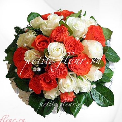 Букет P3893 - Флористическая мастерская Petite Fleur