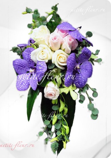 Букет P3897 - Флористическая мастерская Petite Fleur