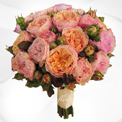 Букет P3904 - Флористическая мастерская Petite Fleur