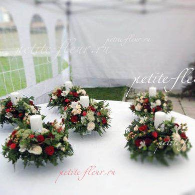 Цветочная композиция P3919 - Флористическая мастерская Petite Fleur