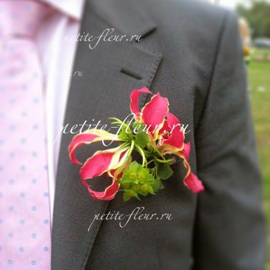 Бутоньерка P3924 - Флористическая мастерская Petite Fleur