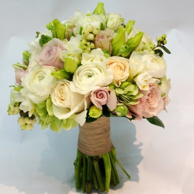 Букет Б4599 - Студия цветов Бутоны и Лепестки