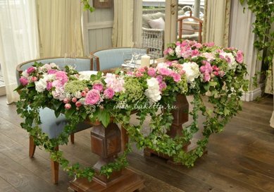 Цветочная композиция Б6006 - Флористическая мастерская Букетто