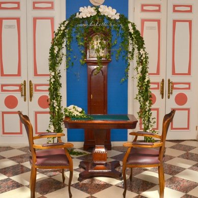 Цветочная композиция Б6014 - Флористическая мастерская Букетто