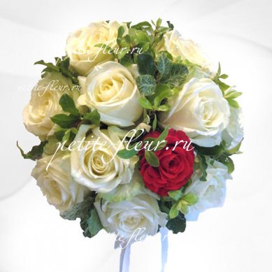 Букет P7380 - Флористическая мастерская Petite Fleur