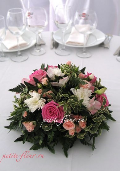 Цветочная композиция P7500 - Флористическая мастерская Petite Fleur