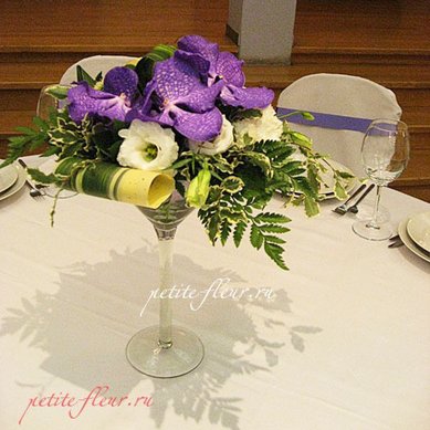 Цветочная композиция P7503 - Флористическая мастерская Petite Fleur