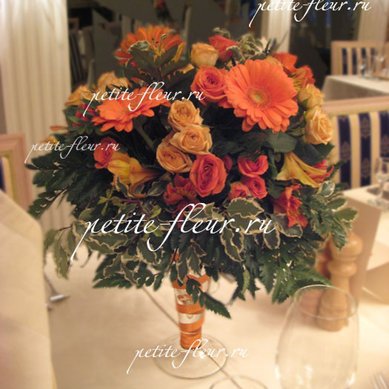 Цветочная композиция P7509 - Флористическая мастерская Petite Fleur