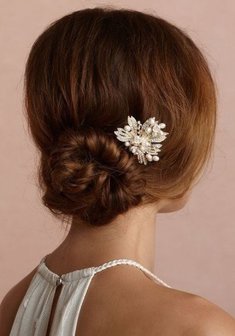 «Романтичный пучок на свадьбу»