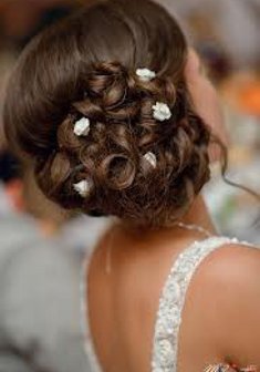 «Пучок на боку с цветами»