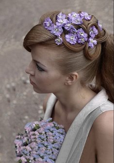 «Цветы — не только белые»