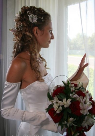 Свадебная прическа Она одна (С14127) - Стилист-визажист Виктория Корсакова