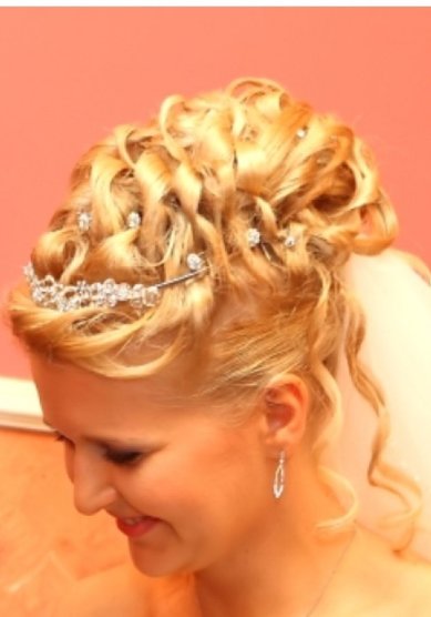 Прическа на свадьбу С10408 - стилист-визажист Мила Кузьмина